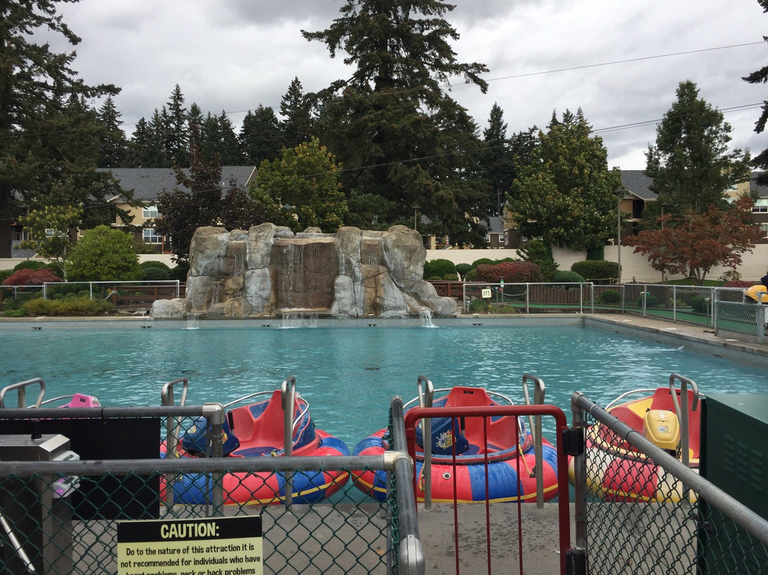 Bullwinkle's Entertainment-威尔逊维尔必去景点