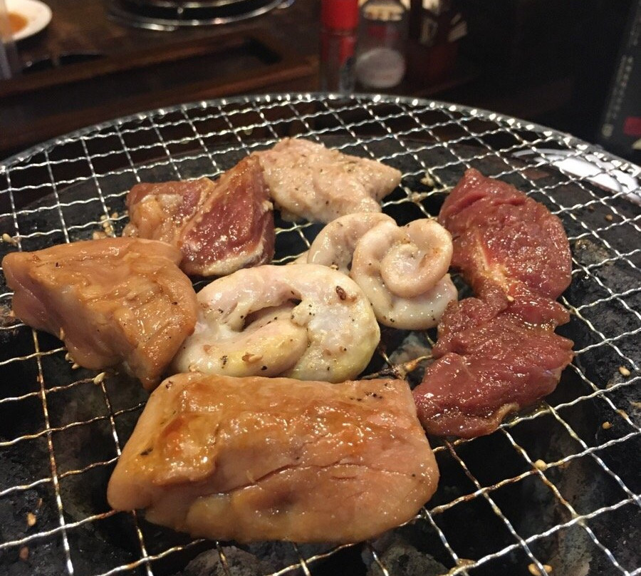 七輪ホルモン焼きもつ鍋 まことや
