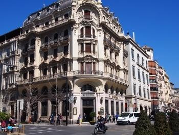 Plaza Isabel La Católica景点图片