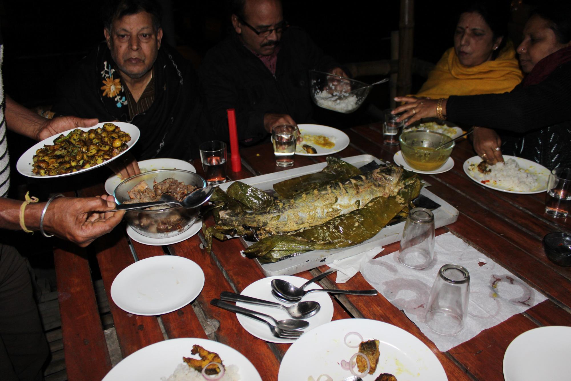 Dekasang Majuli-餐饮