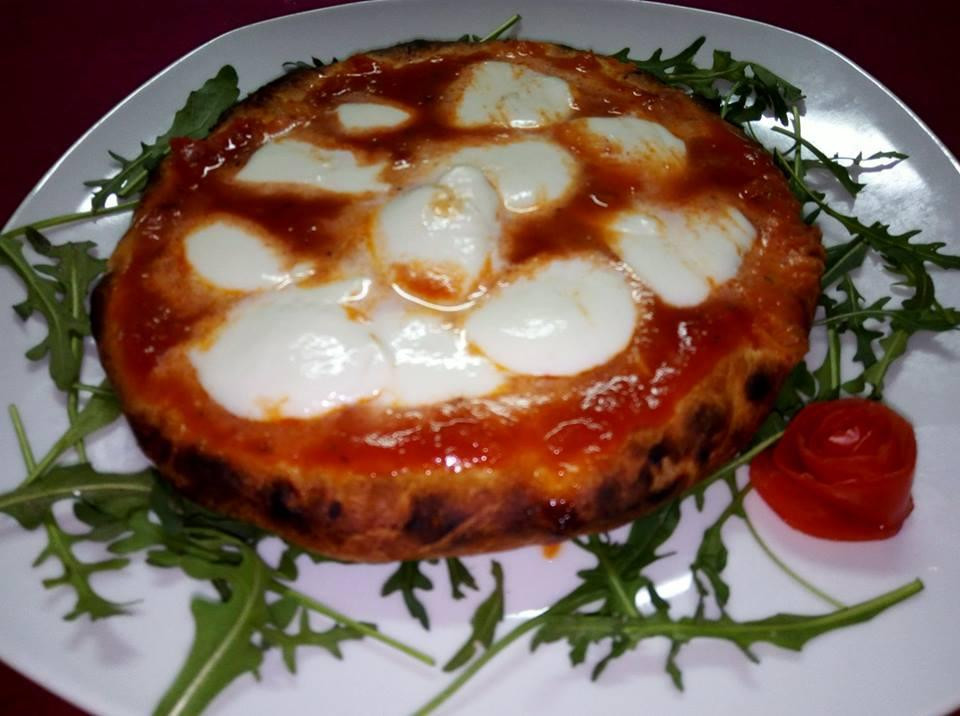 Pentone餐馆和美食-La Vecchia Castagnuccia