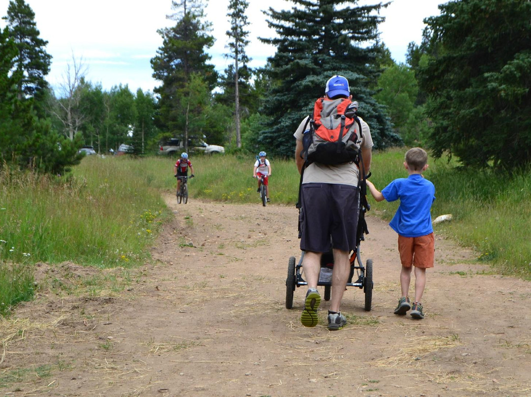 Beaver Brook Watershed-Evergreen必去景点