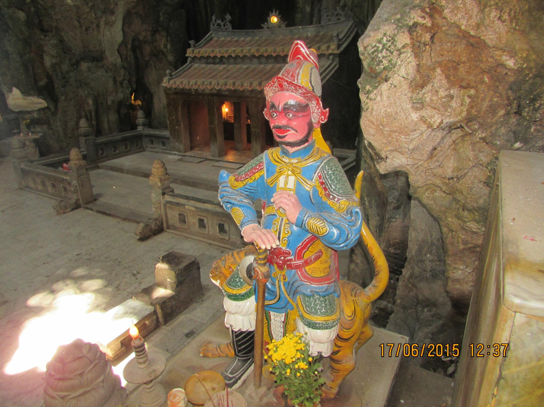 花严洞-岘港必去景点