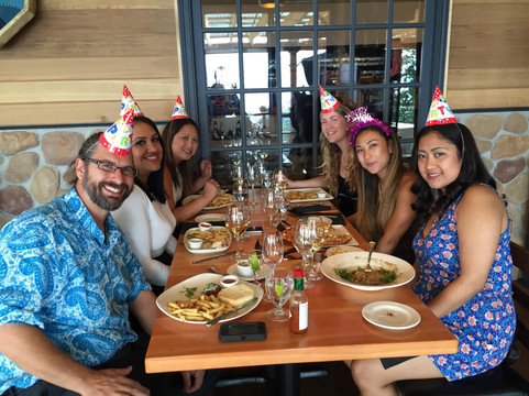 Roots & Vines Tour Co.-基洛纳必去景点