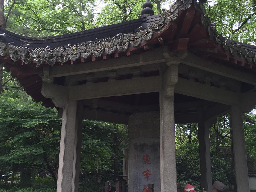 双峰插云-杭州市必去景点