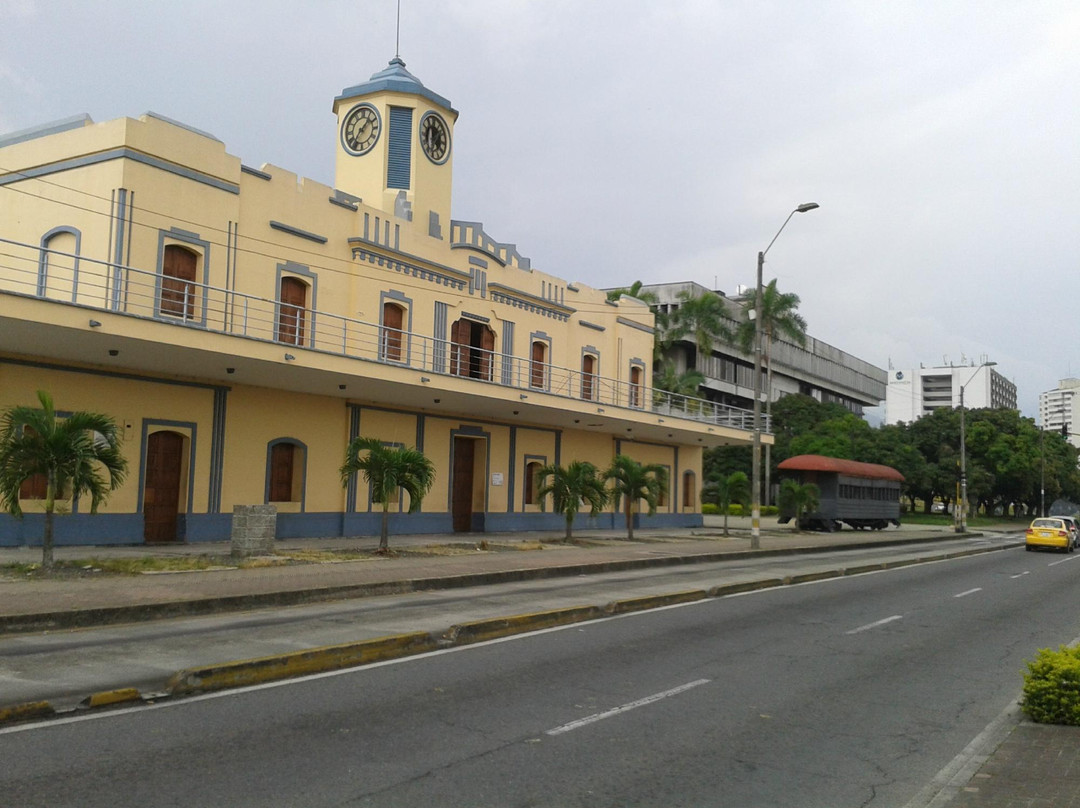 Estacion del Ferrocarril-佩雷拉必去景点