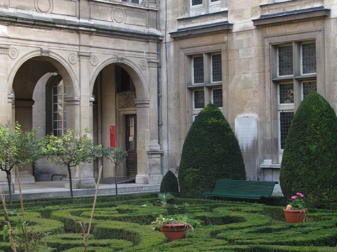 Visite Guidee Paris-塞纳河畔纳伊必去景点