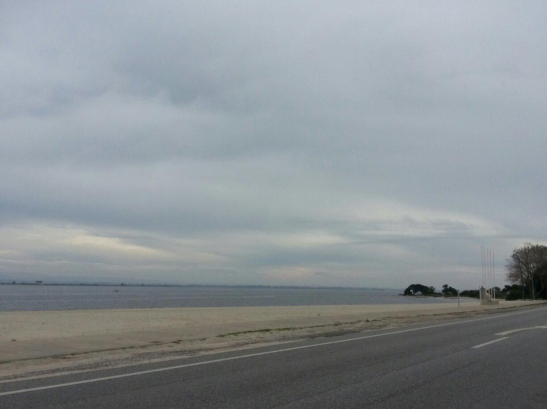 Praia do Monte Branco景点图片