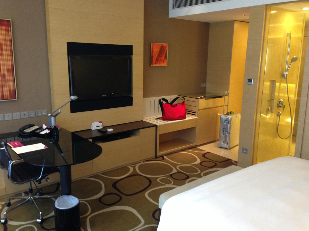 铜锣湾皇冠假日酒店主图