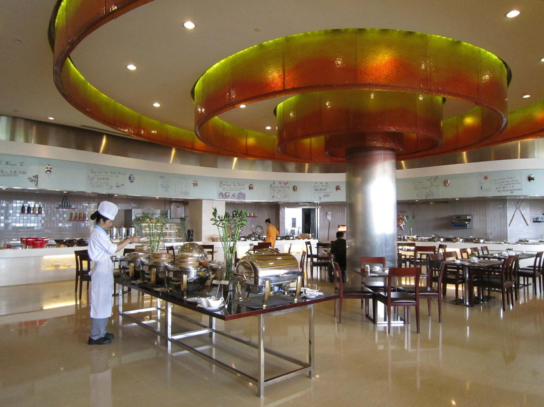 上海美兰湖皇冠假日酒店主图