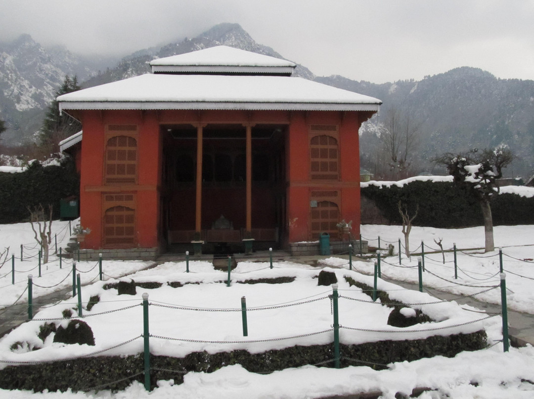 Mughal Gardens-斯利那加必去景点