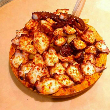 Penarrubia餐馆和美食-Pulperia Cuatro Ruas