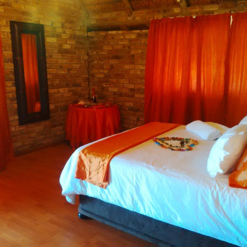 Oryx Lodge & Safaris