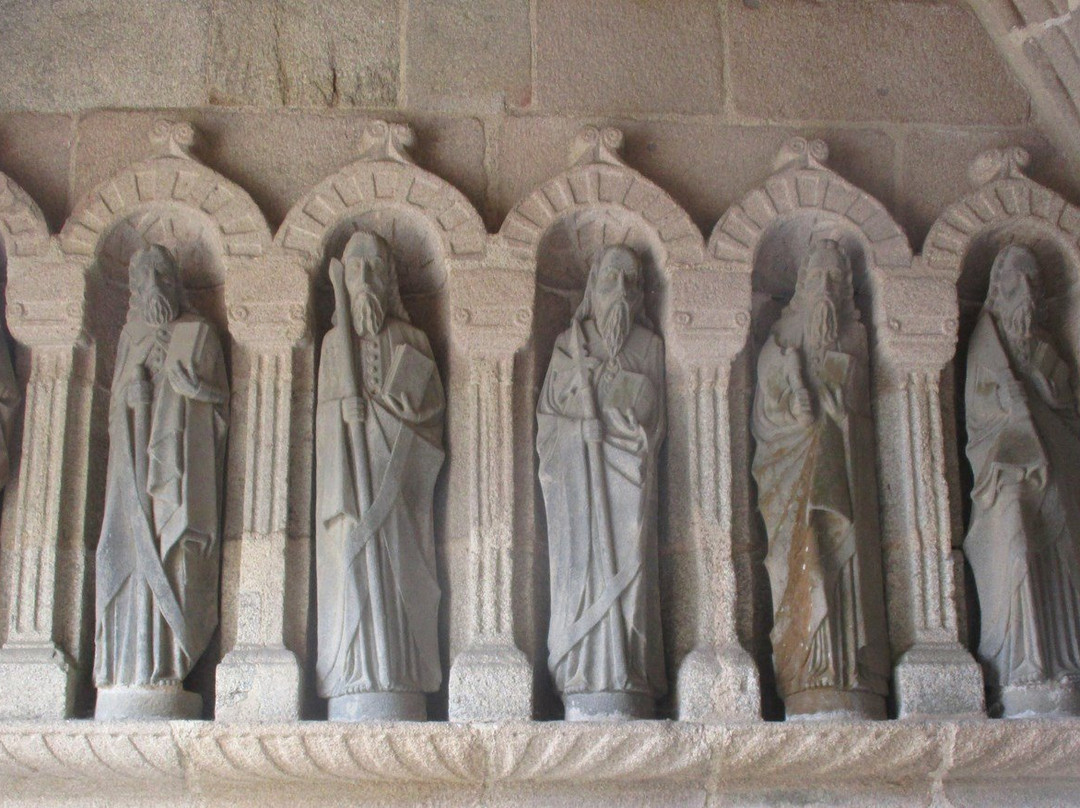Eglise Saint-Efflam-Plestin les Greves必去景点