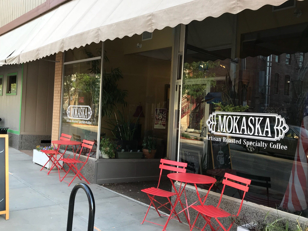 Wathena餐馆和美食-Mokaska Coffee Company