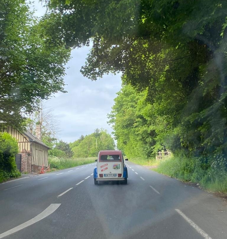La Normandie en 2CV景点图片
