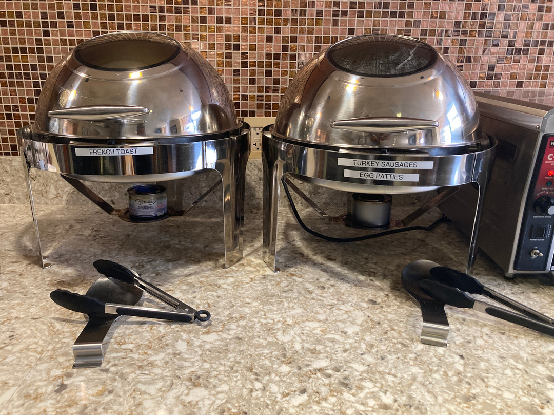 泽西城华美达大酒店主图