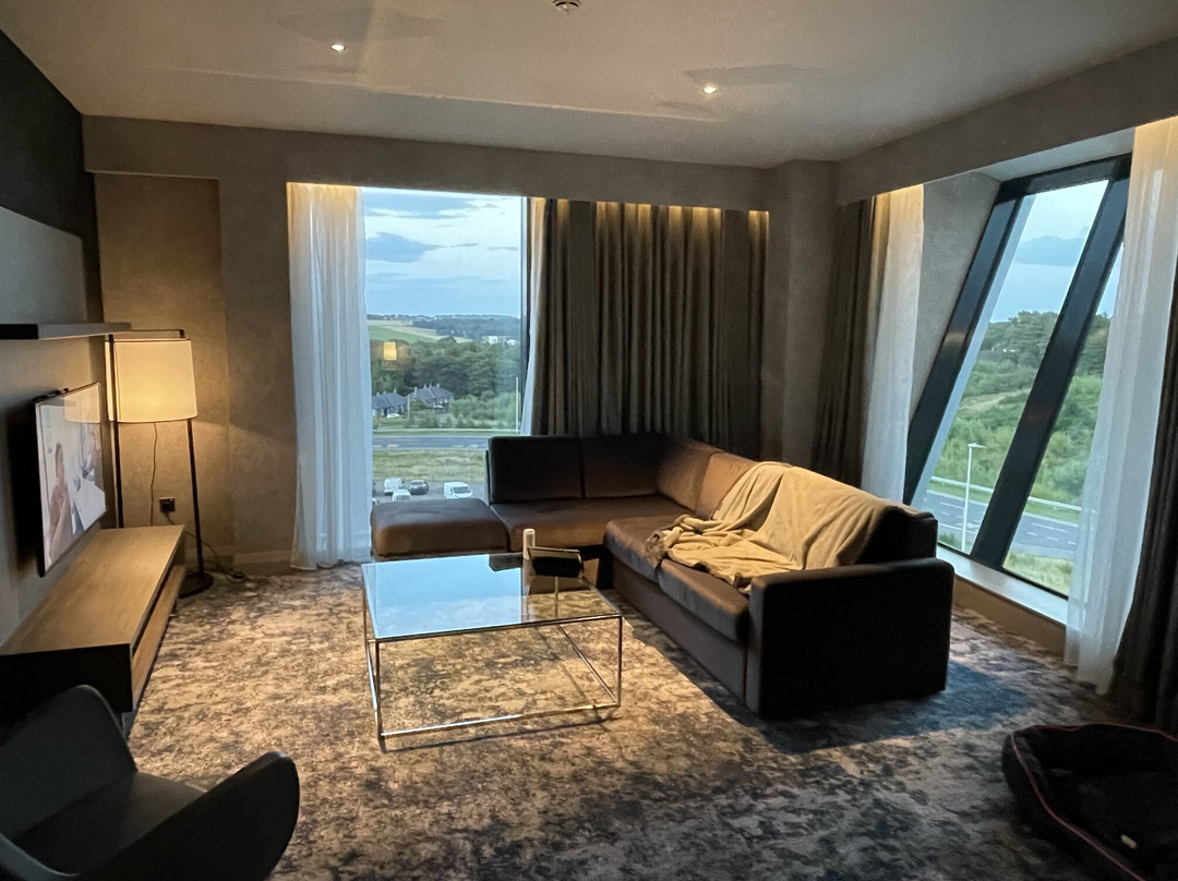 Hilton Aberdeen TECA主图