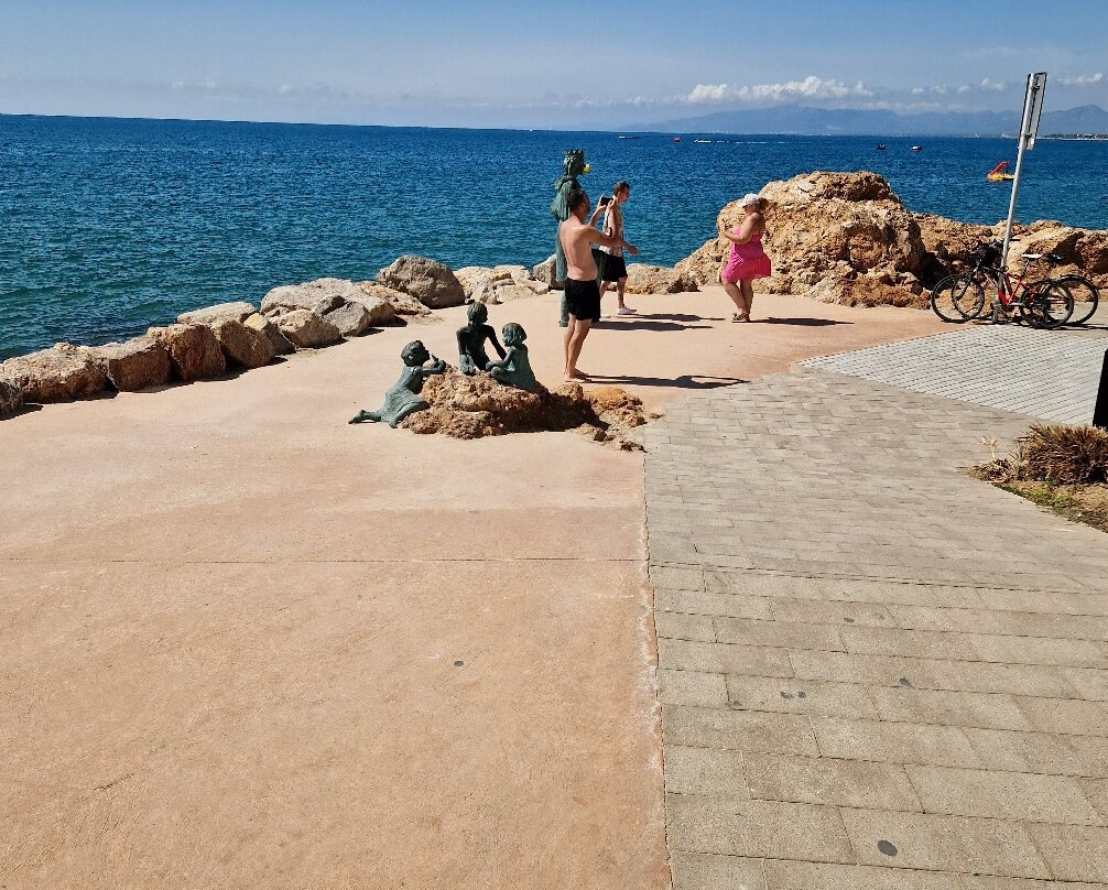 Beach Scene Monument景点图片