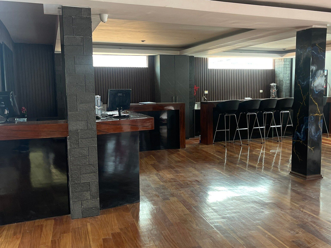 Hotel California Urubamba