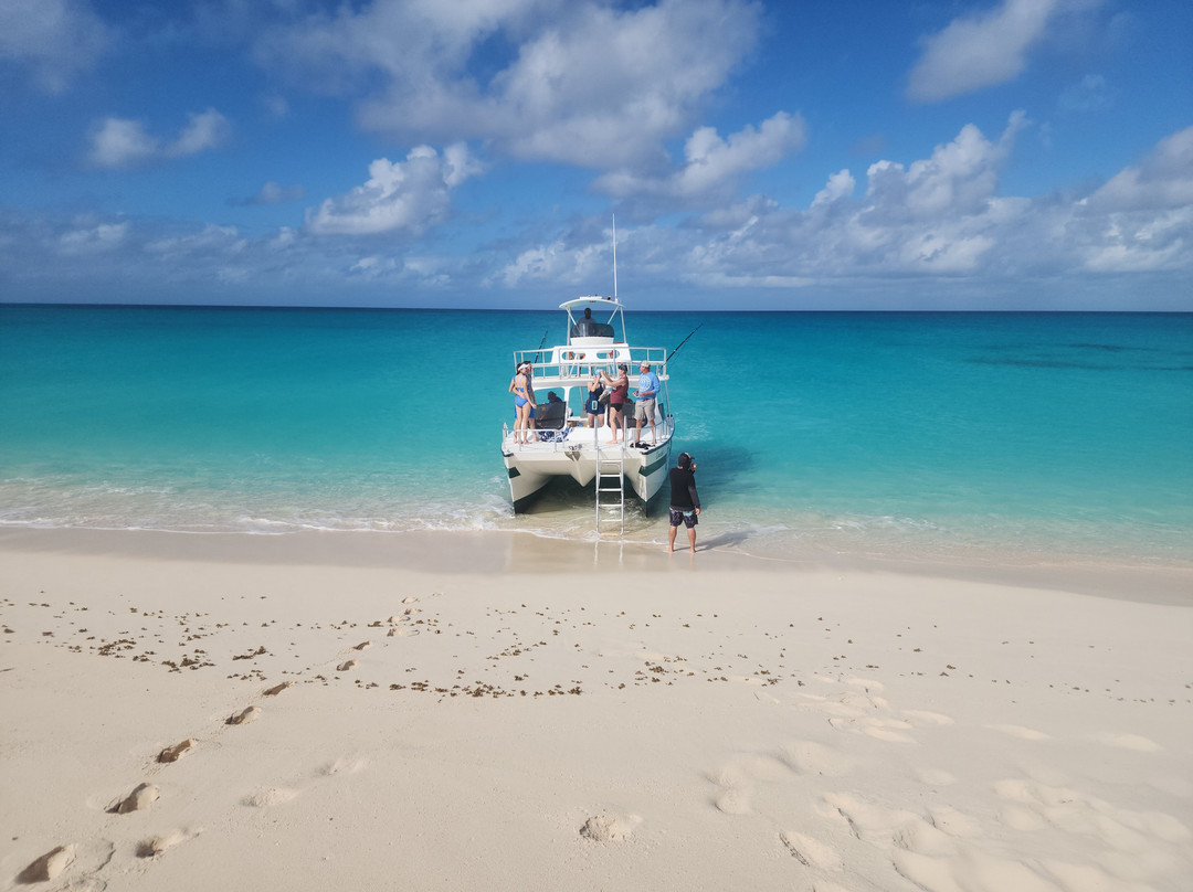 Emerald Escapes-Cockburn Town必去景点