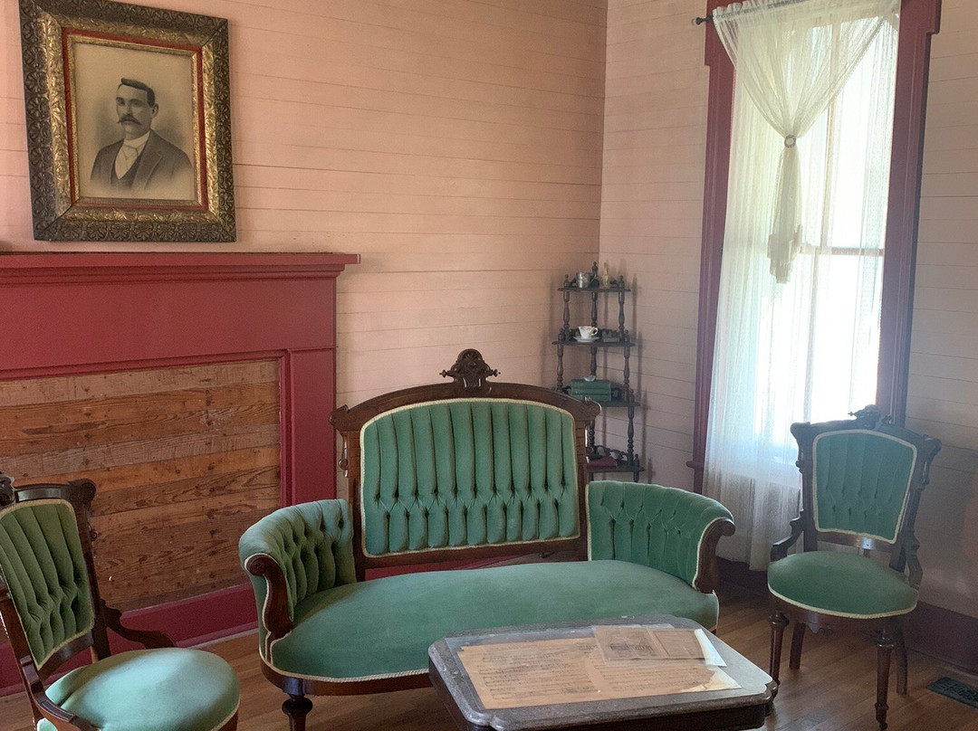 Opal Lawrence Historical Park-梅斯基特必去景点