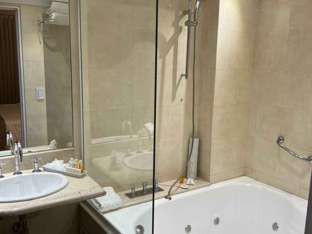 罗斯大厦酒店主图