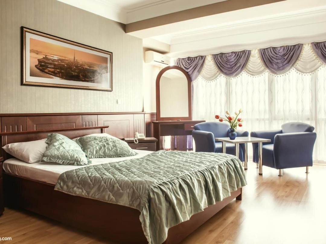 King Hotel主图
