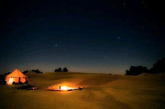 DESERT NOMAD EXPERIENCE-迈哈米德必去景点