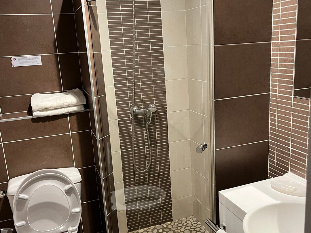 Hotel The Originals Lyon East Dau Ly主图