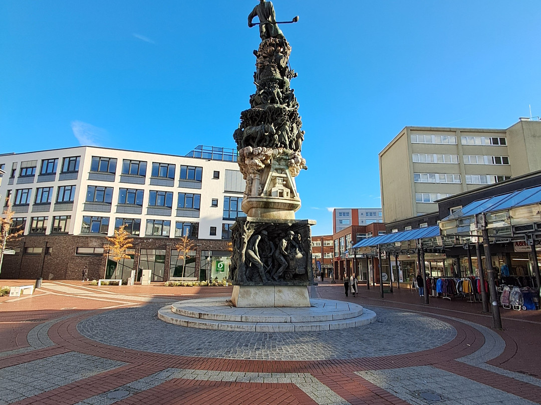 Stadtmonument Turm Der Arbeit-萨尔茨基特必去景点