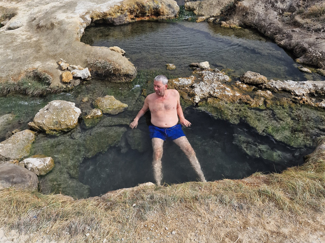 Wild Willy's Hot Springs-马姆莫斯湖必去景点