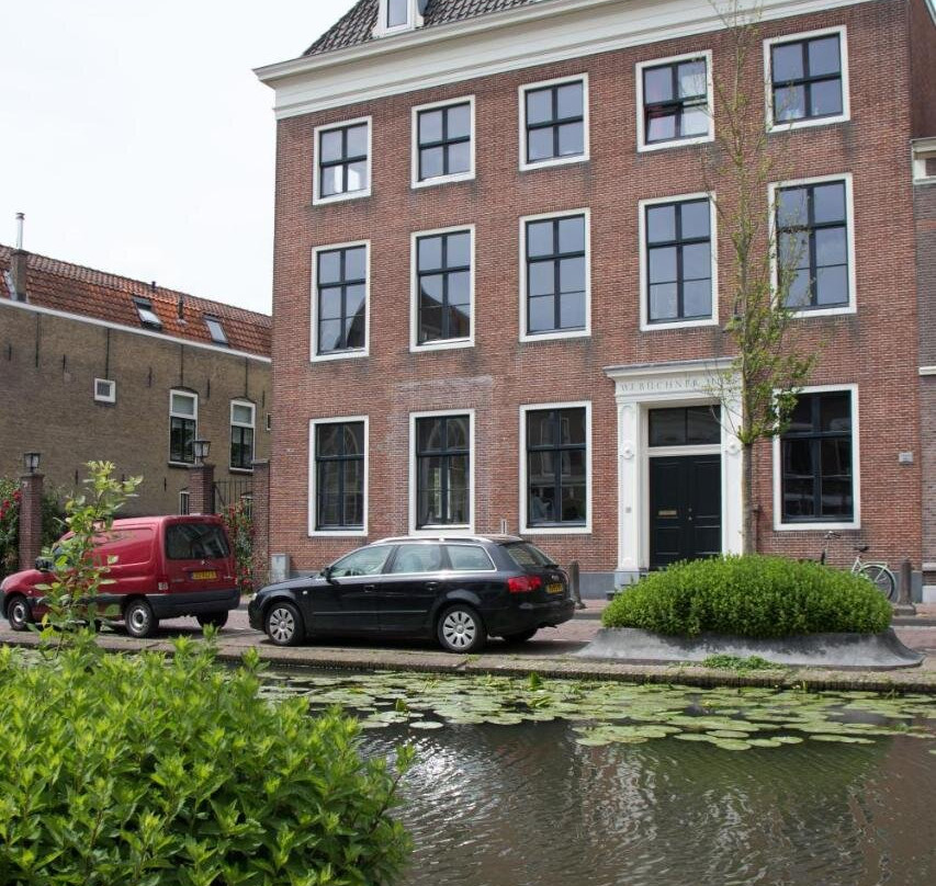 Bright Canal Apartments Gouda