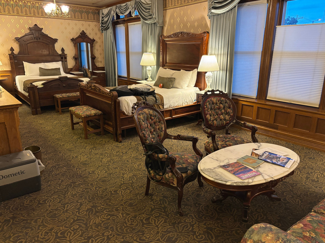 Strater Hotel主图