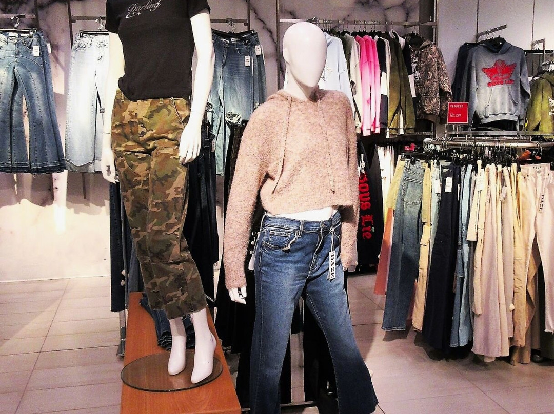 Nordstrom-绍姆堡必去景点