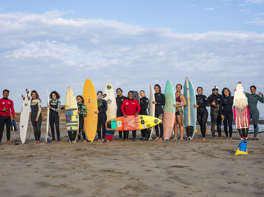 Lobitos Surf School