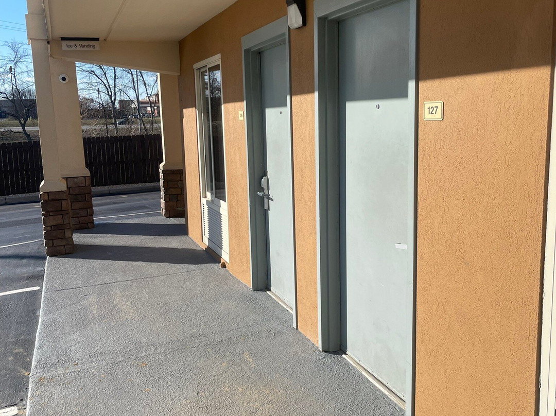 Quality Inn Athens I-65 Huntsville Area West主图