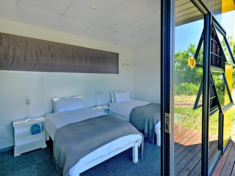 SleepOver KMIA主图