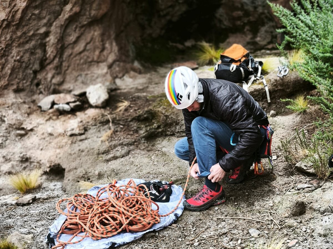 Climbing Sucre景点图片