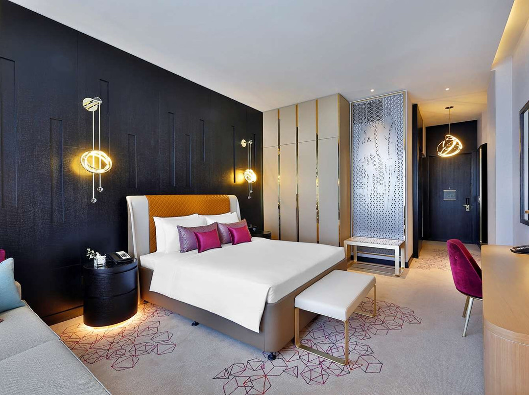 Ash-Shahaniyah酒店住宿-AlRayyan Hotel Doha, Curio Collection by Hilton