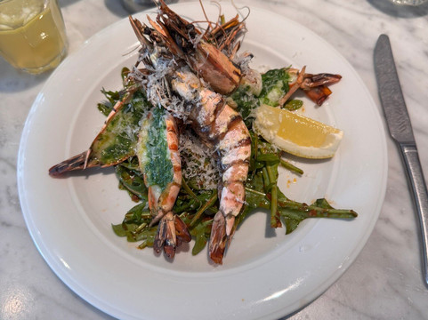 Cin Cin Bistro & Bar