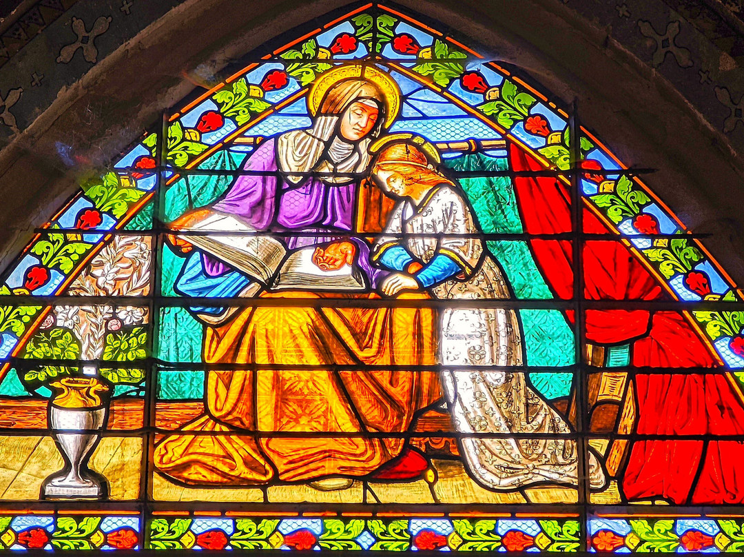 Eglise Saint Pierre-Frontenay-Rohan-Rohan必去景点