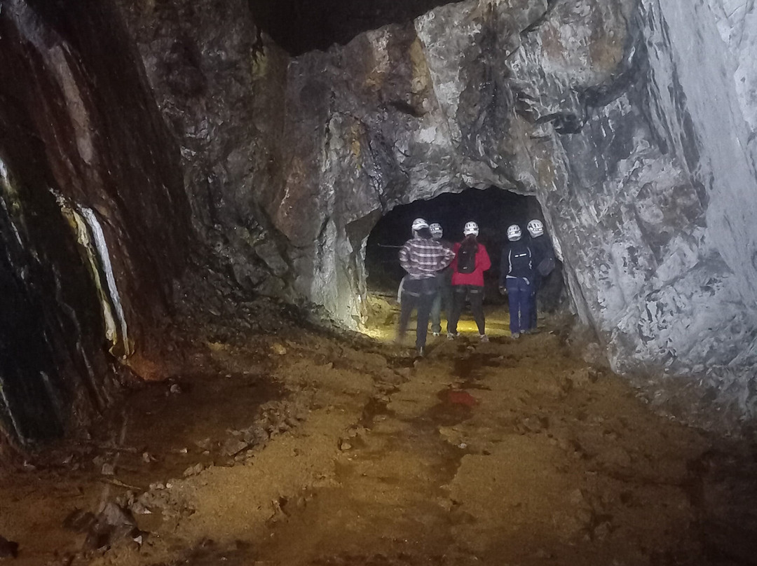 Tirolina Das Minas-A Pontenova必去景点