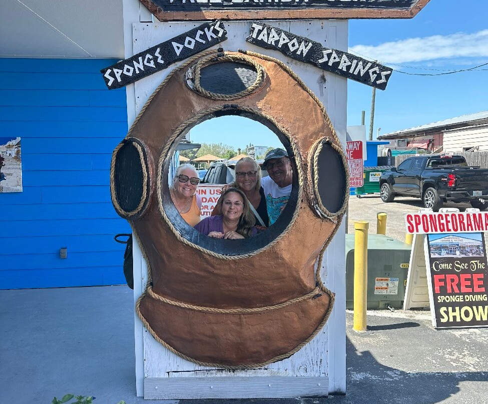 Tarpon Springs Sponge Docks-塔彭斯普林斯必去景点