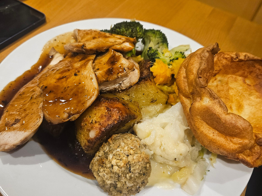 The Fox Lower Bourne