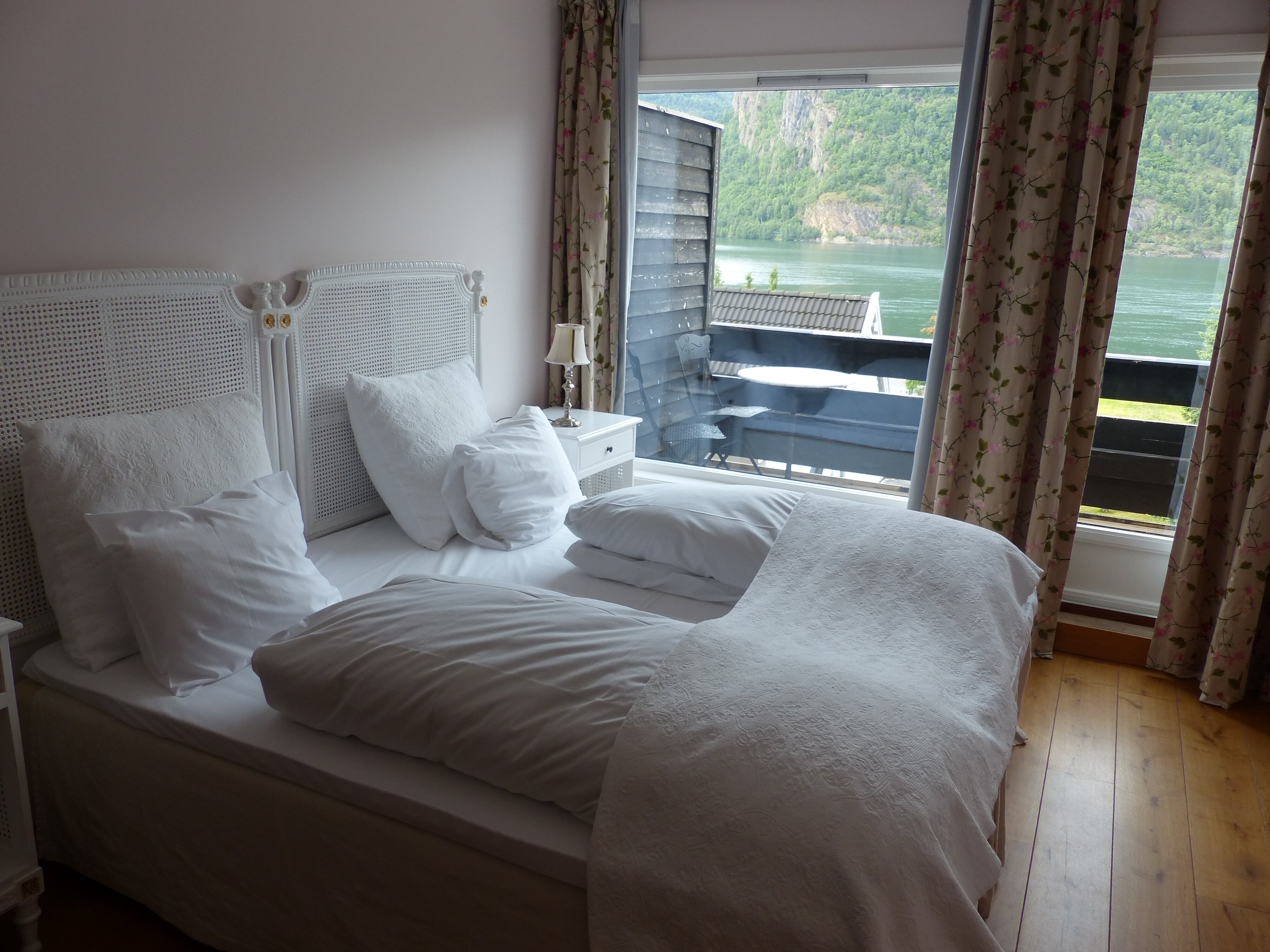 托维斯酒店-客卧