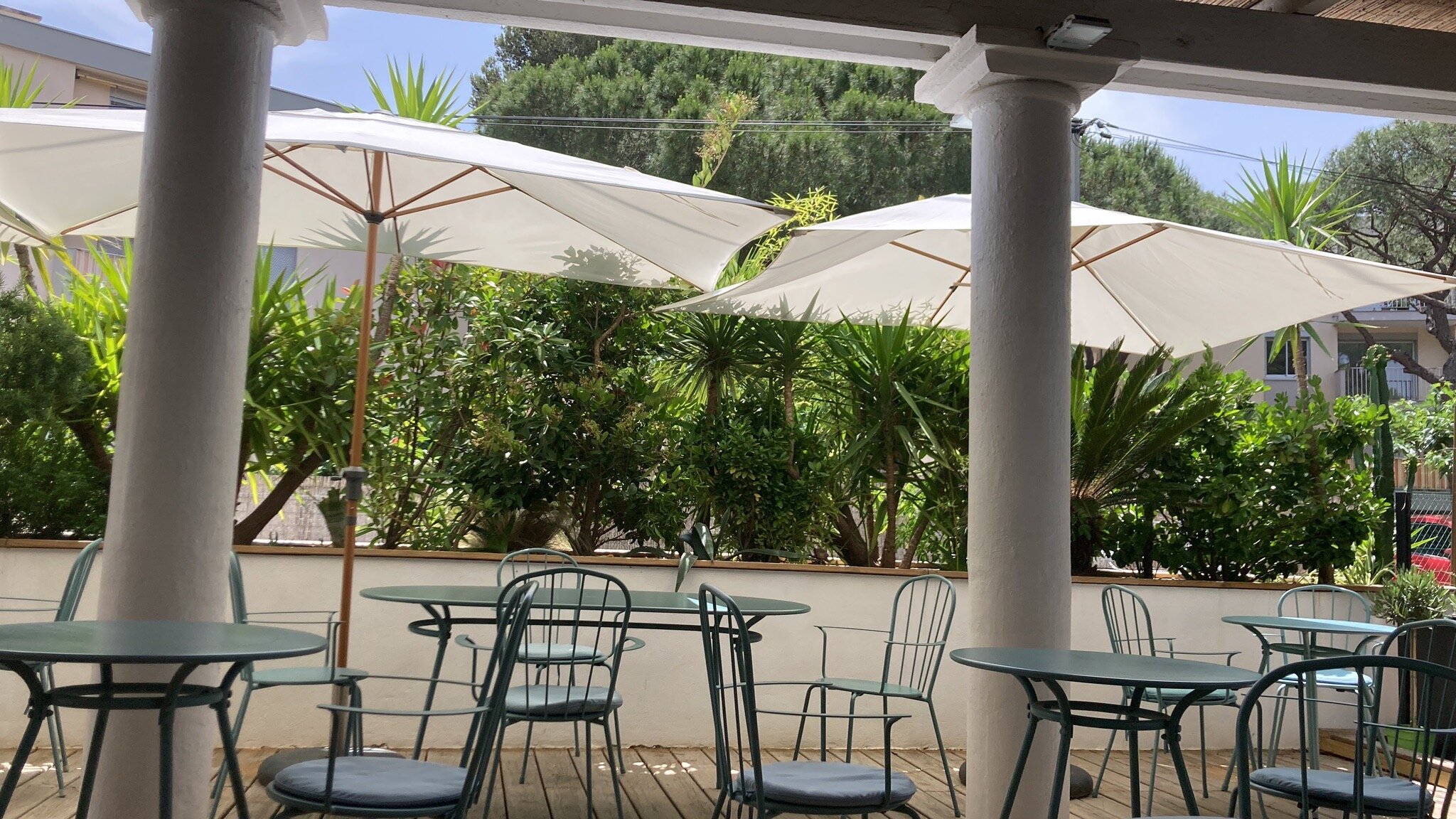 Oasis Hotel-官方