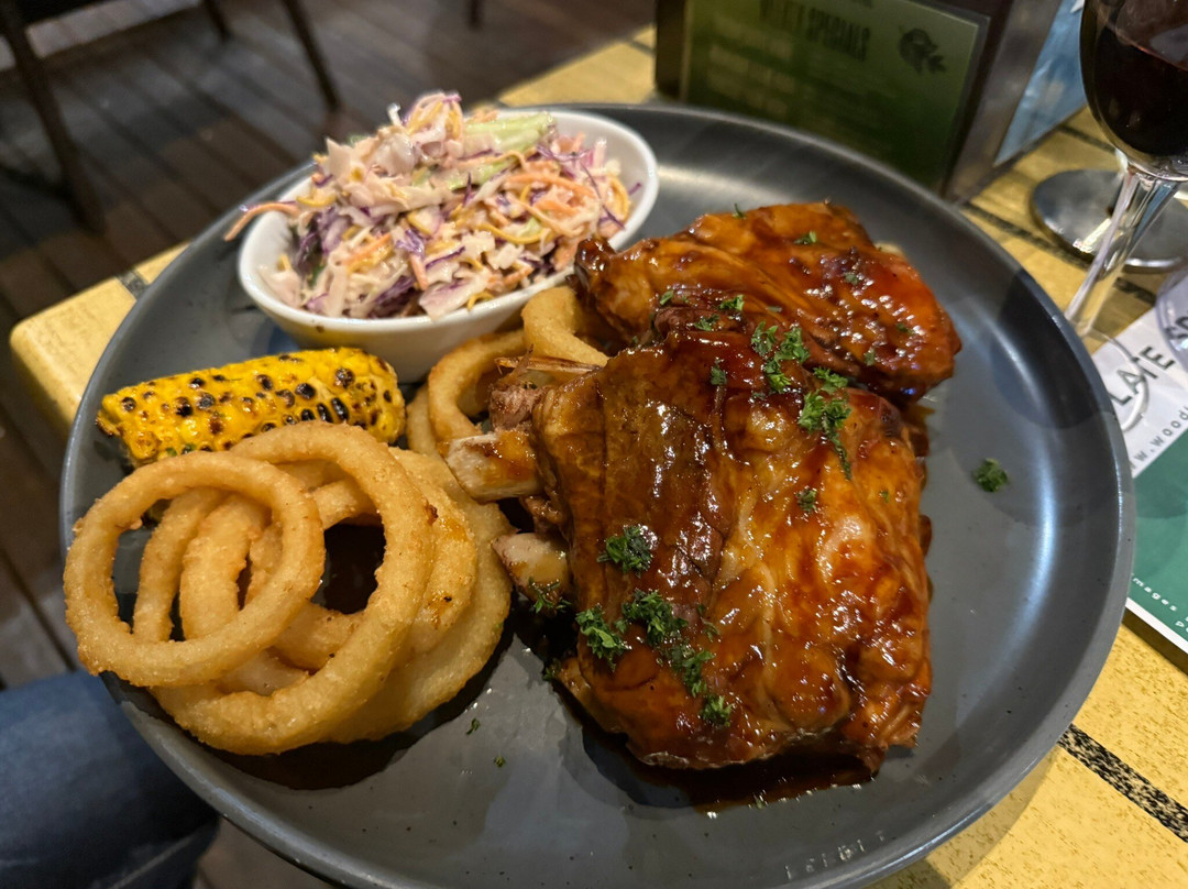 Woodford Hotel主图