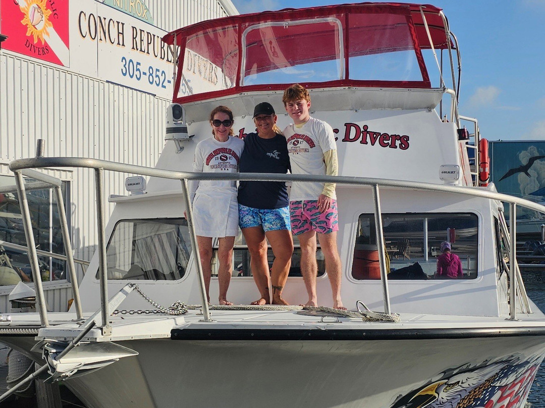 Conch Republic Divers-Tavernier必去景点