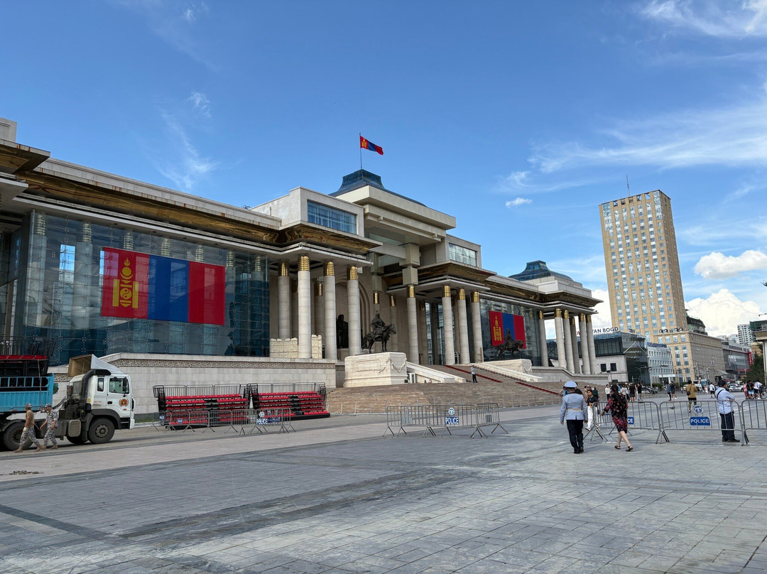 Government Palace-乌兰巴托必去景点